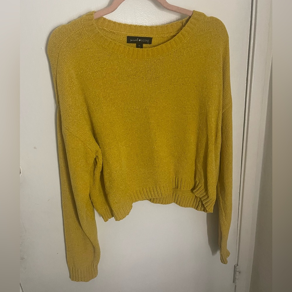 Yellow gold lightweight sweater never worn before